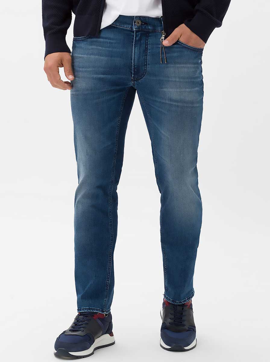 Brax Jeans Brax - Chuck Hi-Flex Denim: Tapered Leg Vintage Blue Jeans