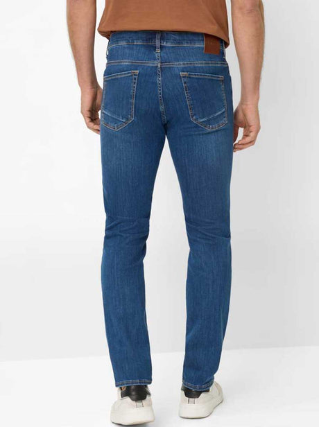 Brax Jeans Brax - Chuck Hi-Flextreme: Tapered Leg Dark Regular Used Denim Jeans