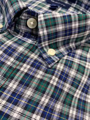 Gant Shirts GANT Tech Prep™ Micro Tartan Twill Shirt - Colour Ivy Green